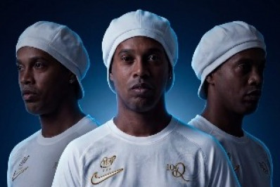Ronaldinho fará jogo oficial pelo Ravenna e depois terá turnê mundial para despedida dos gramados