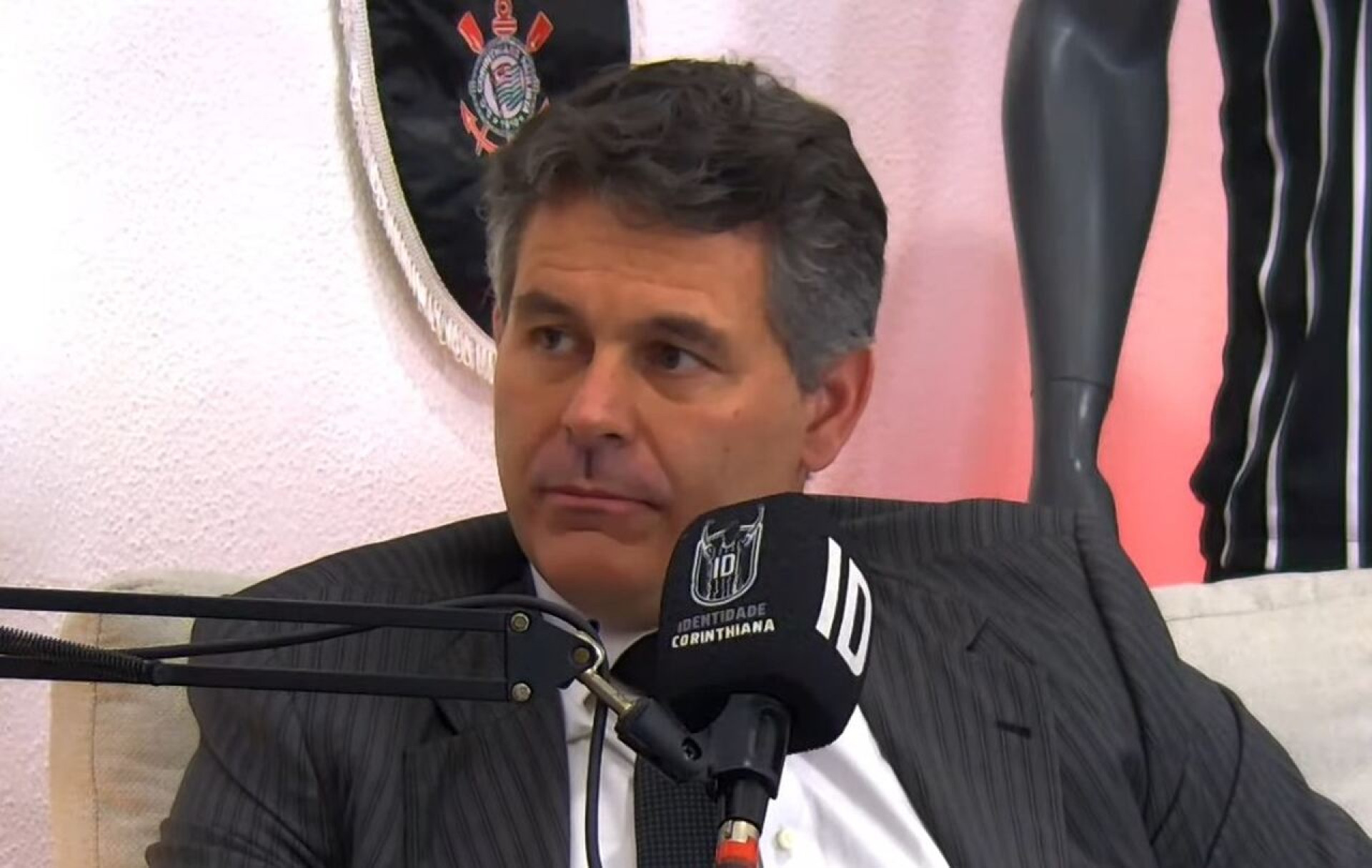 Justi&ccedil;a aceita den&uacute;ncia e torna vice-presidente do Corinthians r&eacute;u no caso Nike