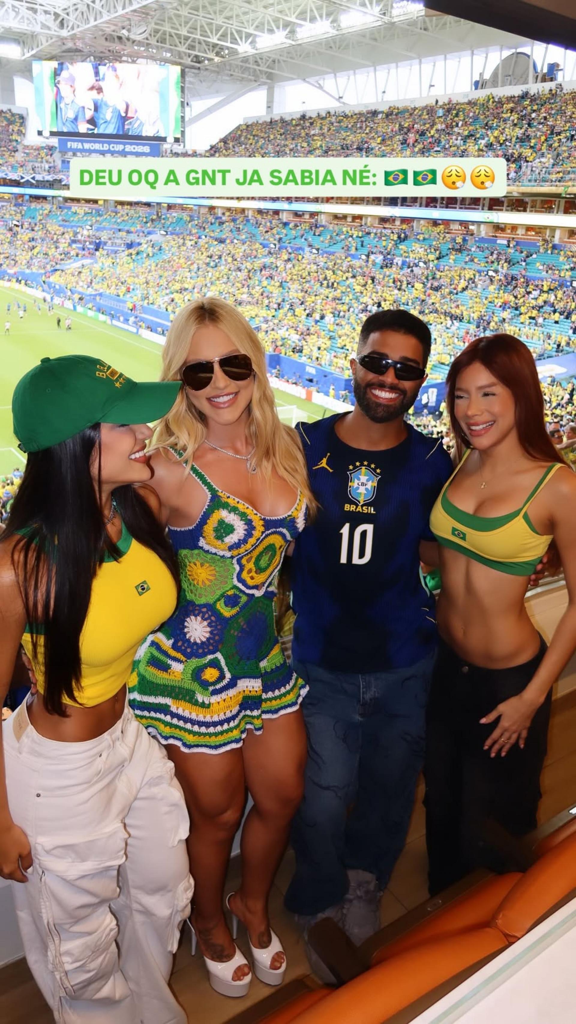 Virginia Fonseca assistiu ao jogo do Brasil em camarote com amigos  - Reprodução/Instagram