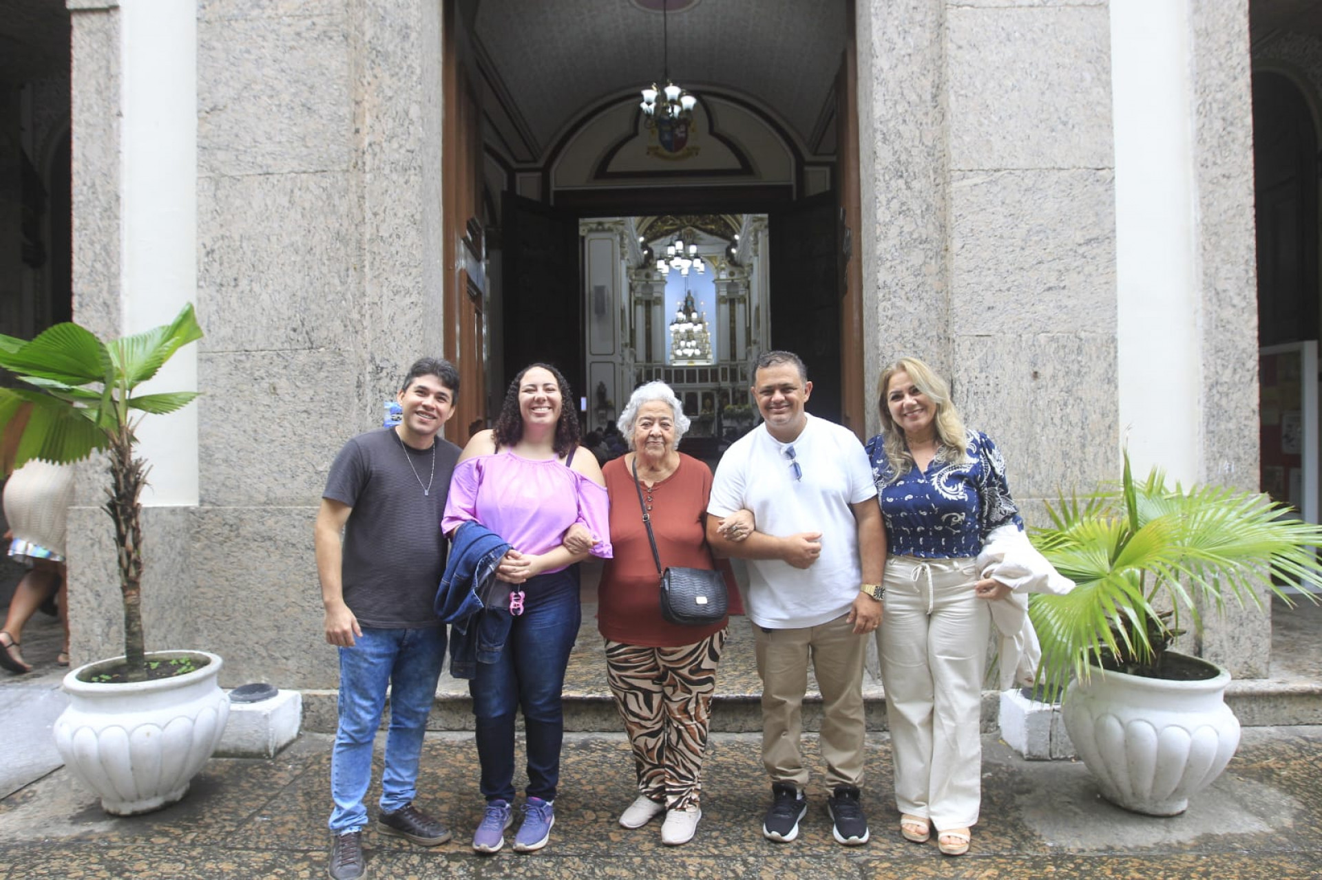 Aniversariante Juraci da Costa e a família celebraram Dia de São João Batista - Reginaldo Pimenta/Agência O DIA
