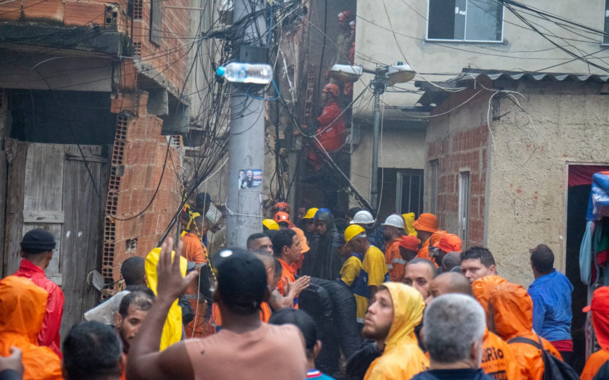 Crianças morreram em desabamento na Ilha do Governador