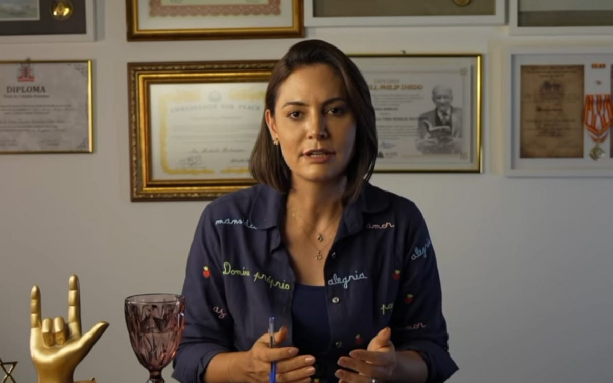 Em nova publicação, Michelle afirmou que esclareceu \'situação que estava sendo deturpada\'