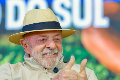 Lula diz que Justiça no Brasil privilegia os mais ricos, mas que 'hoje já não é mais assim'