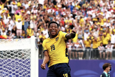 Gol de Gonzalo Plata pelo Equador leva internautas à loucura na web; confira