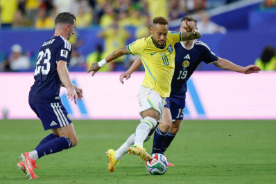 Jornal vê Neymar competitivo e defende convocação de Ancelotti: 'Estava certo'