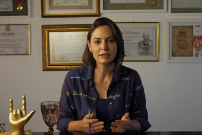 Após críticas a Flávio Bolsonaro, Michelle diz que 'não há briga'