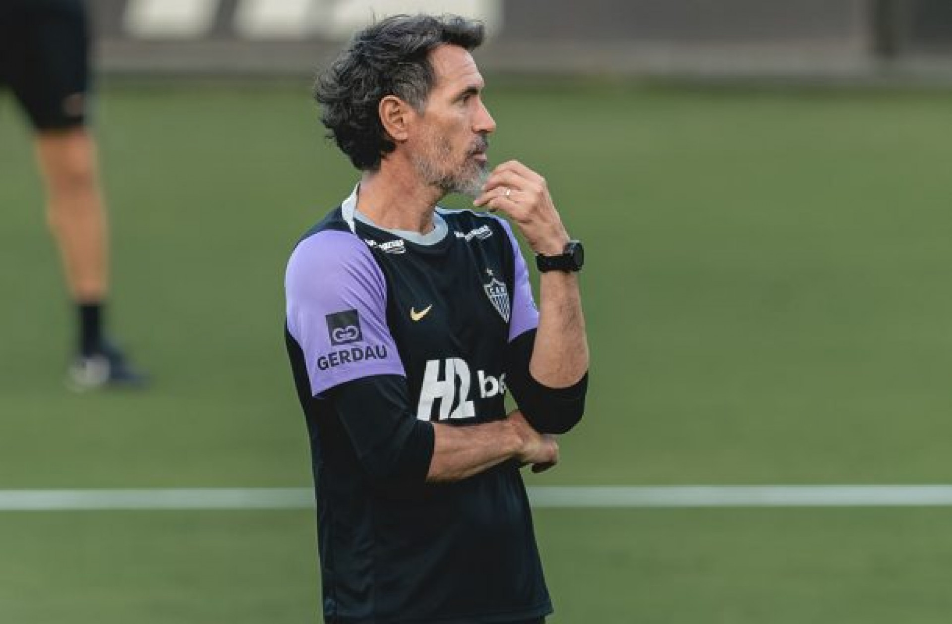Betinho Marques:  O Galo n&atilde;o pode ficar na sala de espera de ningu&eacute;m e que todos sejam felizes, am&eacute;m
