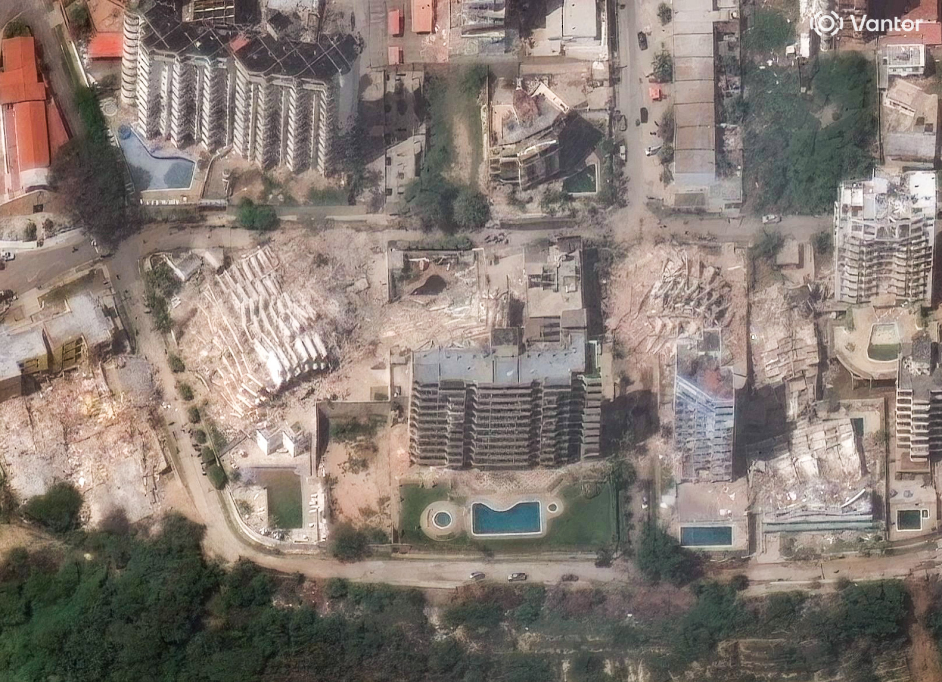 Imagens de sat&eacute;lite foram divulgadas com diversos edif&iacute;cios ca&iacute;dos na Venezuela