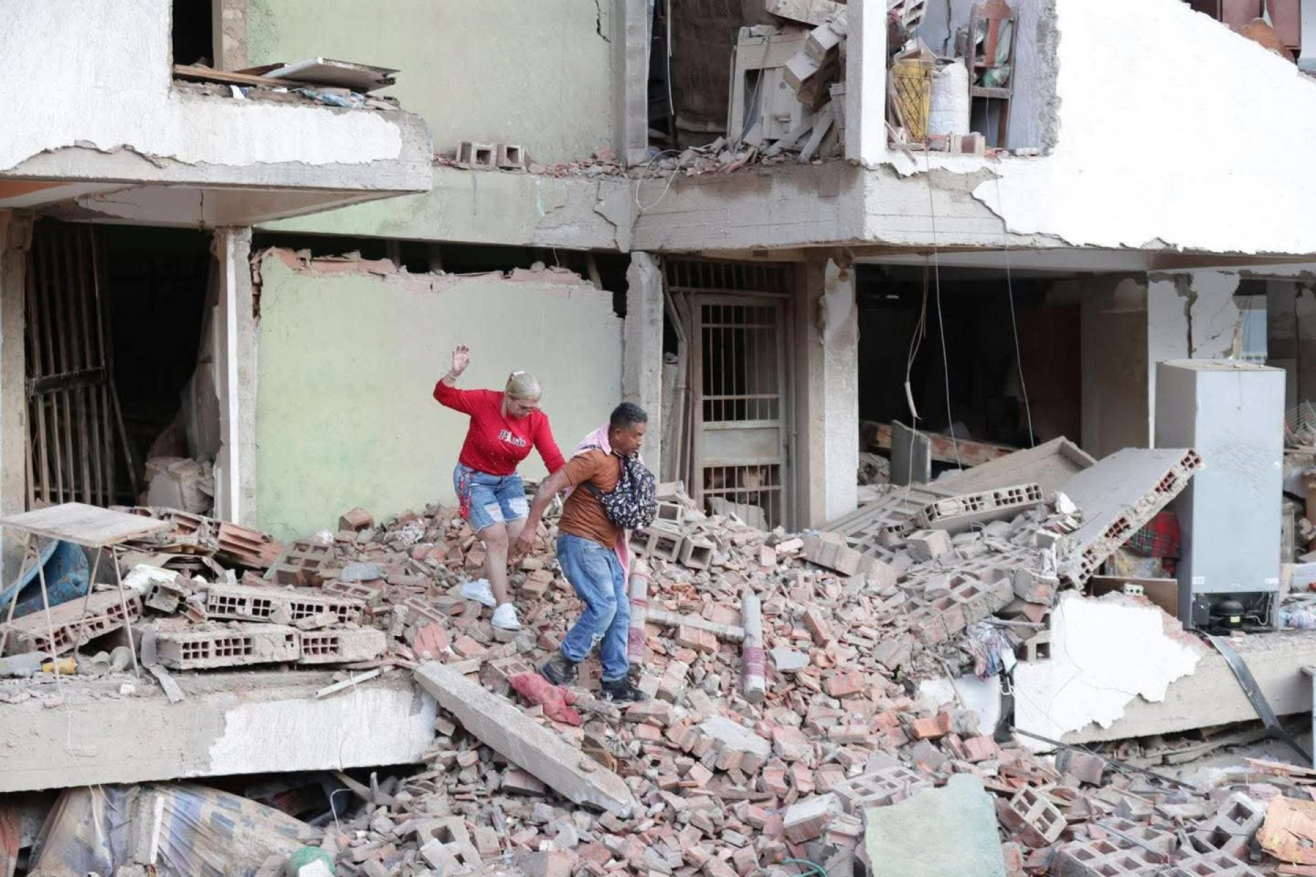 Brasil envia nesta sexta-feira missão humanitária à Venezuela, anuncia Lula
