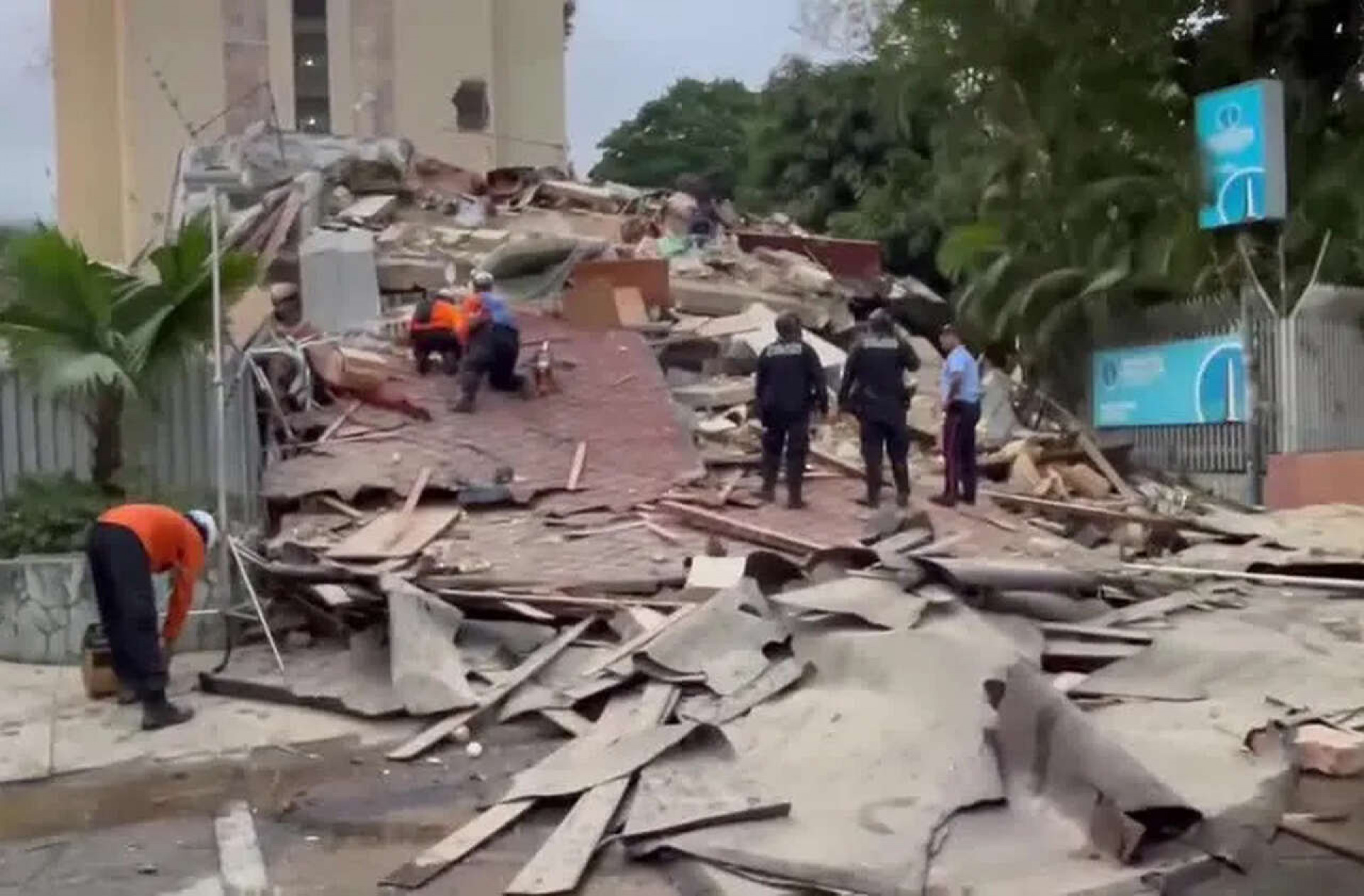 Jogador argentino procura esposa e filhos ap&oacute;s terremotos na Venezuela: “Nosso edif&iacute;cio caiu”