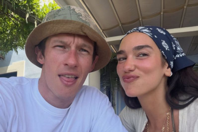 Dua Lipa compartilha registros da lua de mel na Itália