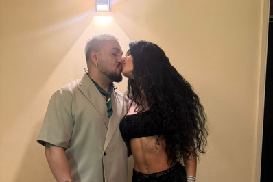 Rayane Figliuzzi reencontra Belo em Portugal e aposta em look com transparência