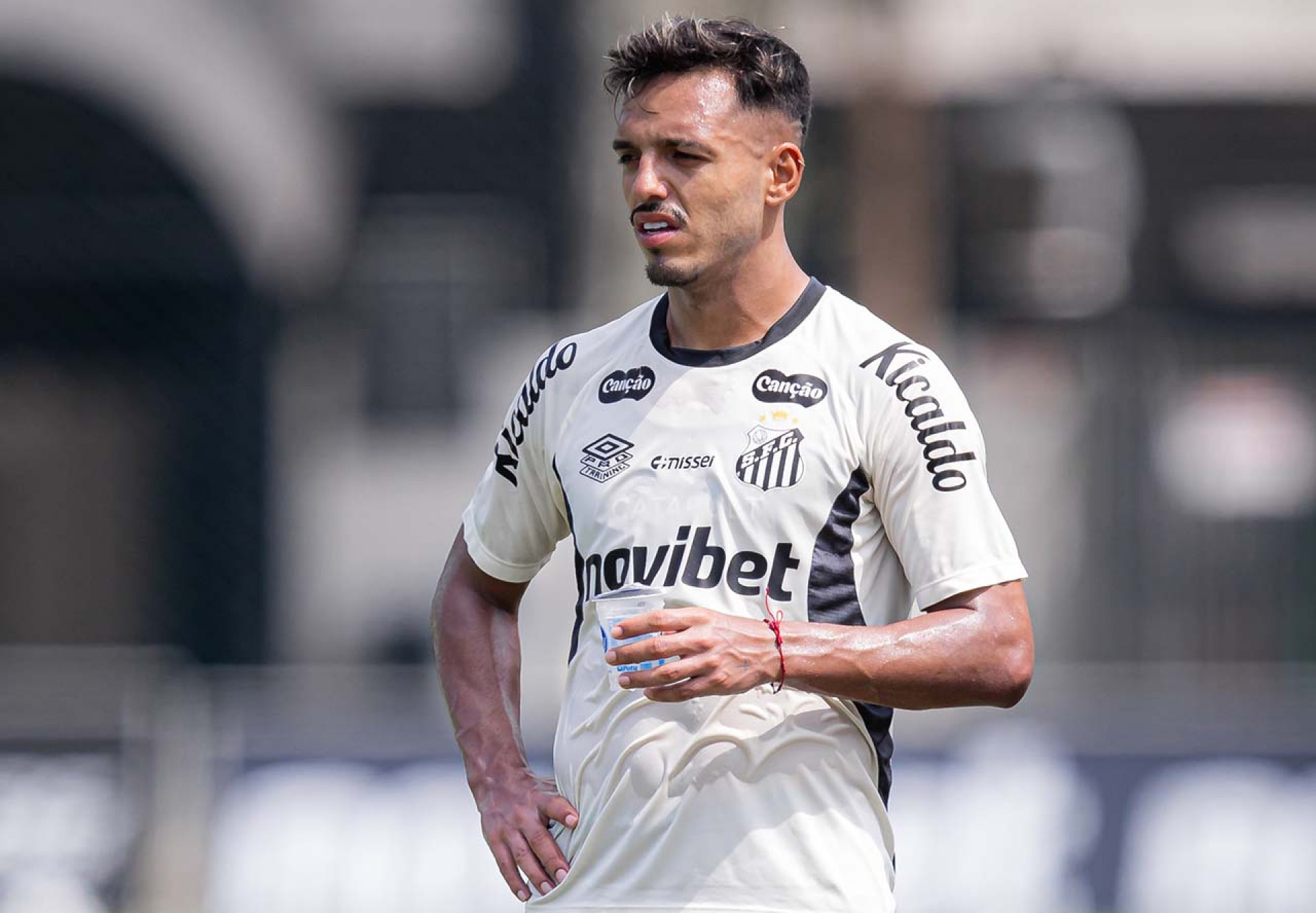 Santos recupera lesionados e deve ter elenco quase completo contra o Botafogo