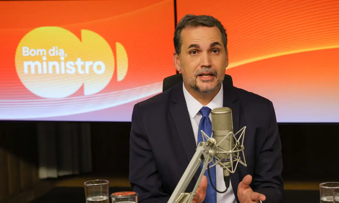 Novo teto do MEI ficará entre R$ 130 mil e R$ 140 mil, afirma ministro