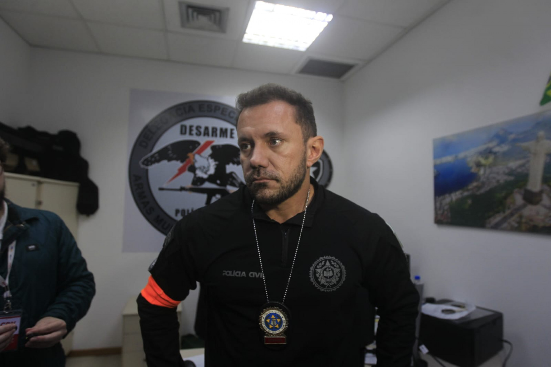 Delegado Mauro Cesar, da Desarme, explicou detalhes da opera&ccedil;&atilde;o - Reginaldo Pimenta / Ag&ecirc;ncia O Dia