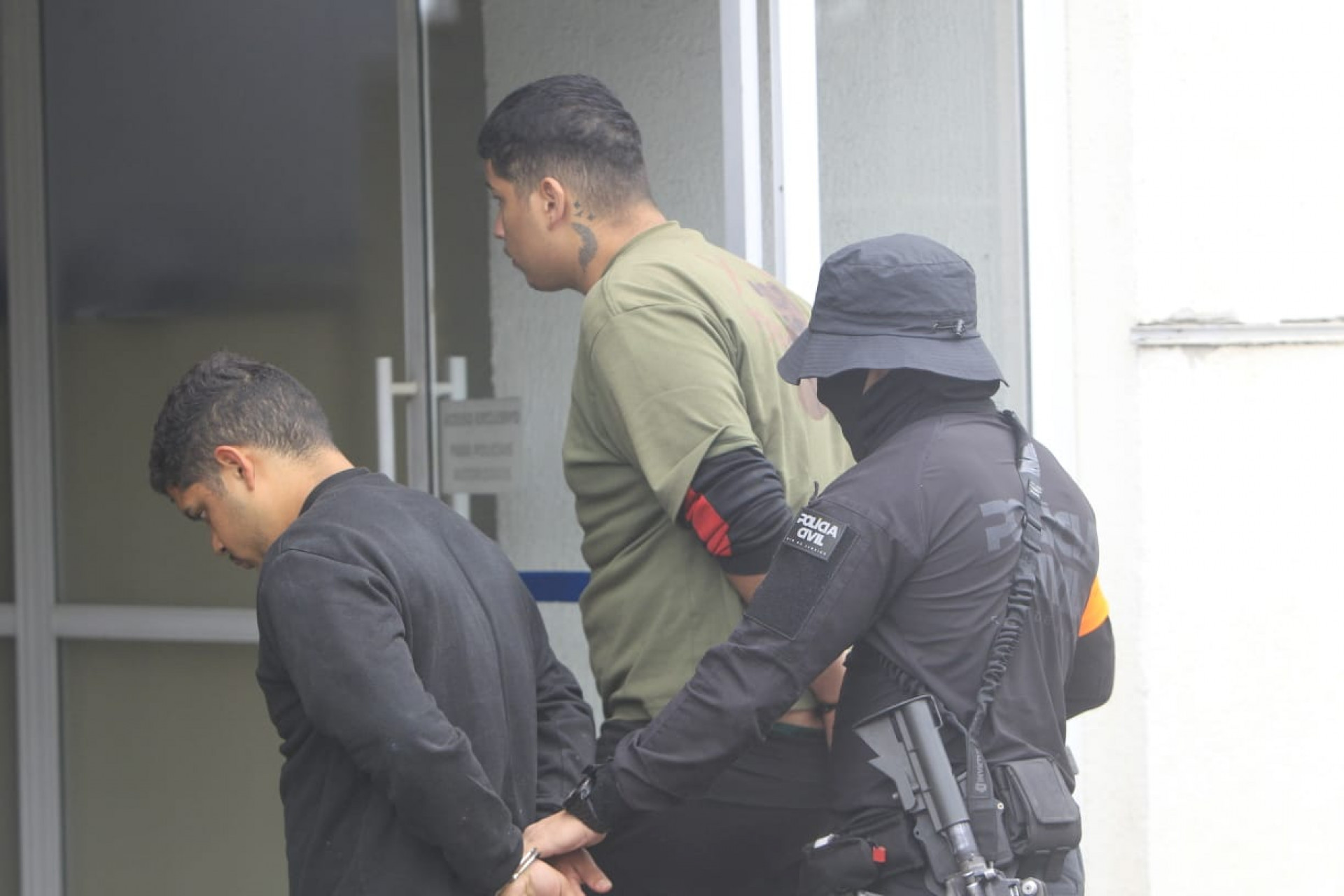 Homens foram presos durante operação da Desarme - Reginaldo Pimenta / Agência O Dia