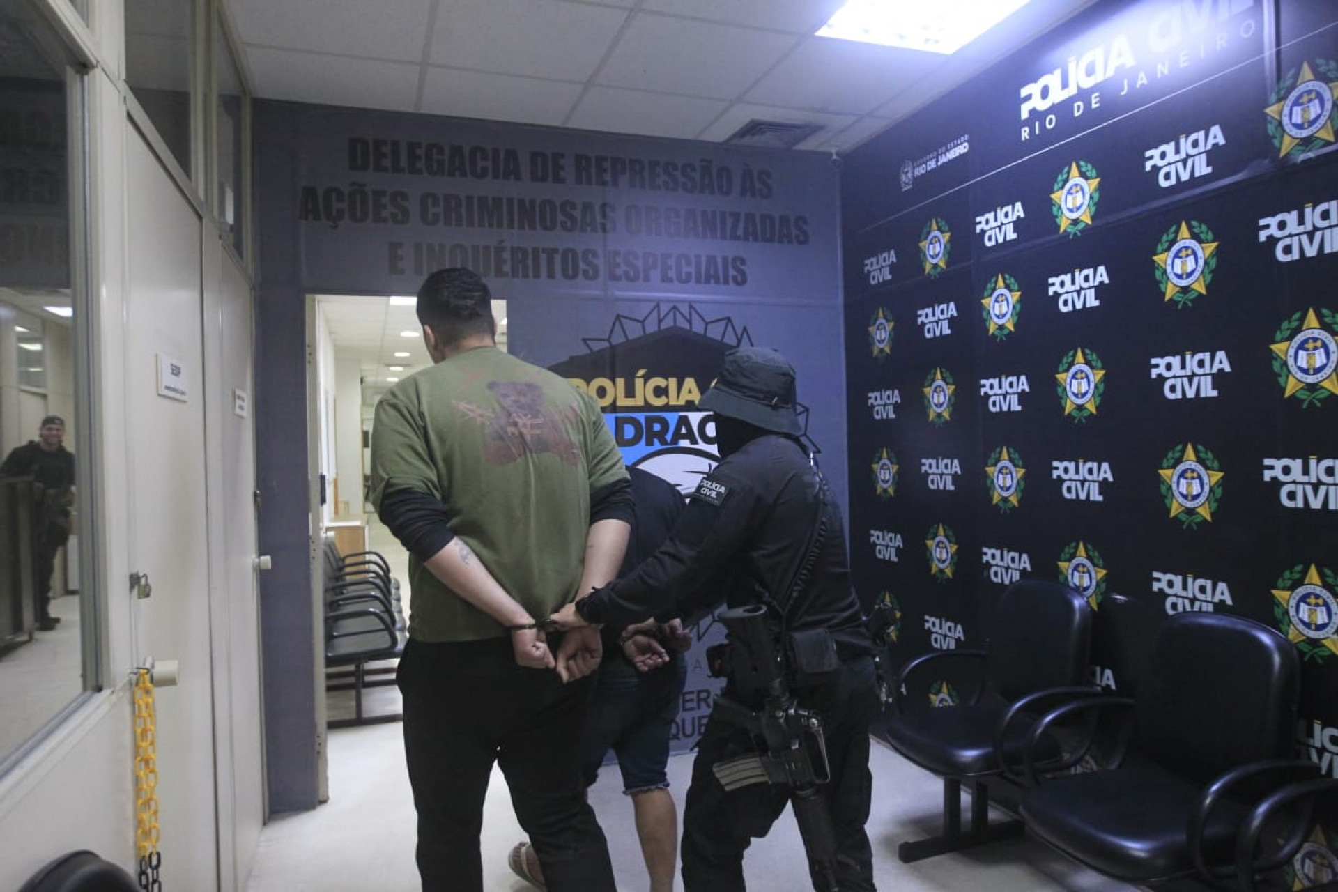 Homens foram presos durante operação da Desarme - Reginaldo Pimenta / Agência O Dia