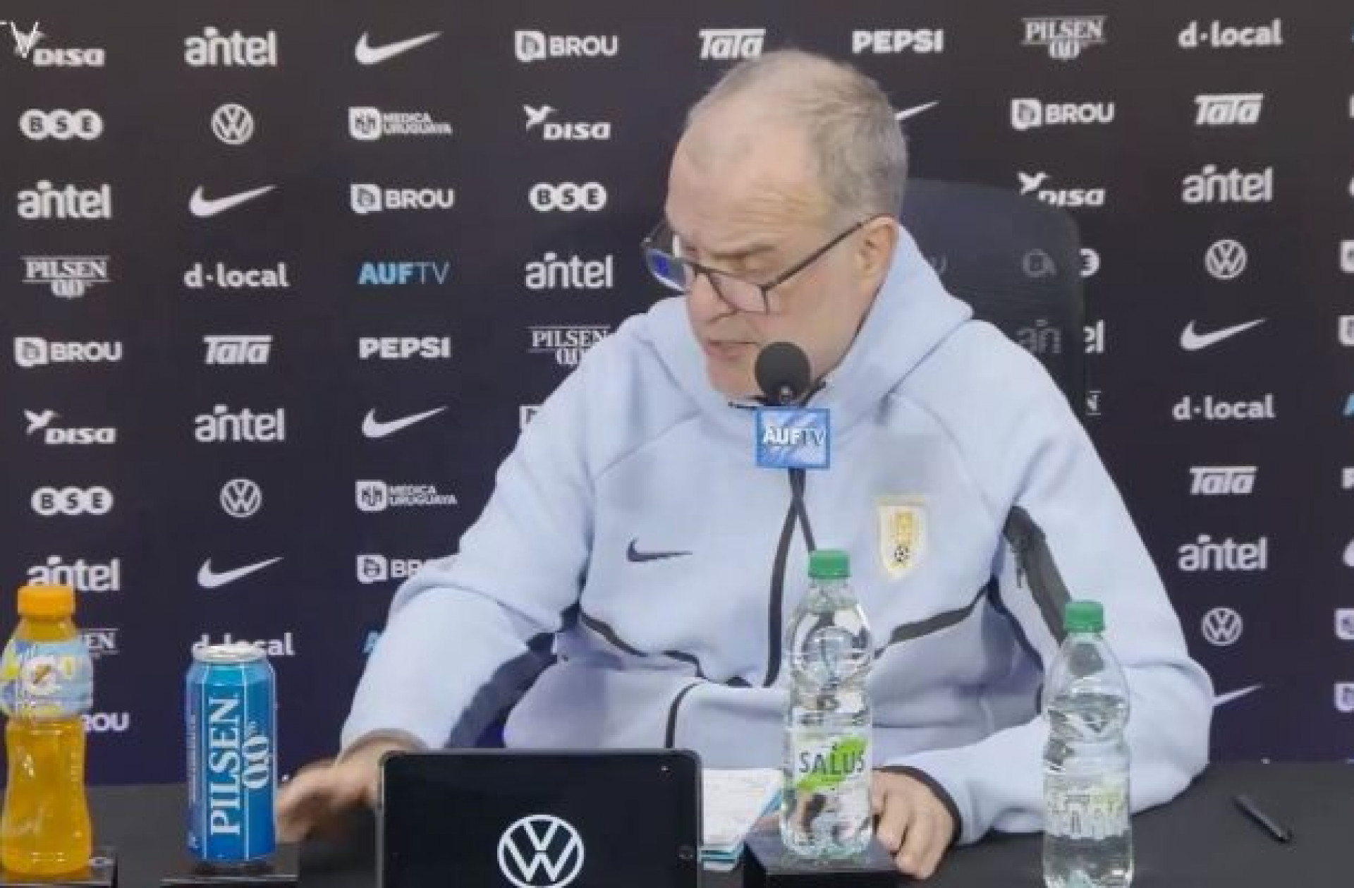 Bielsa assume culpa por elimina&ccedil;&atilde;o do Uruguai “N&atilde;o tirei o melhor da equipe”