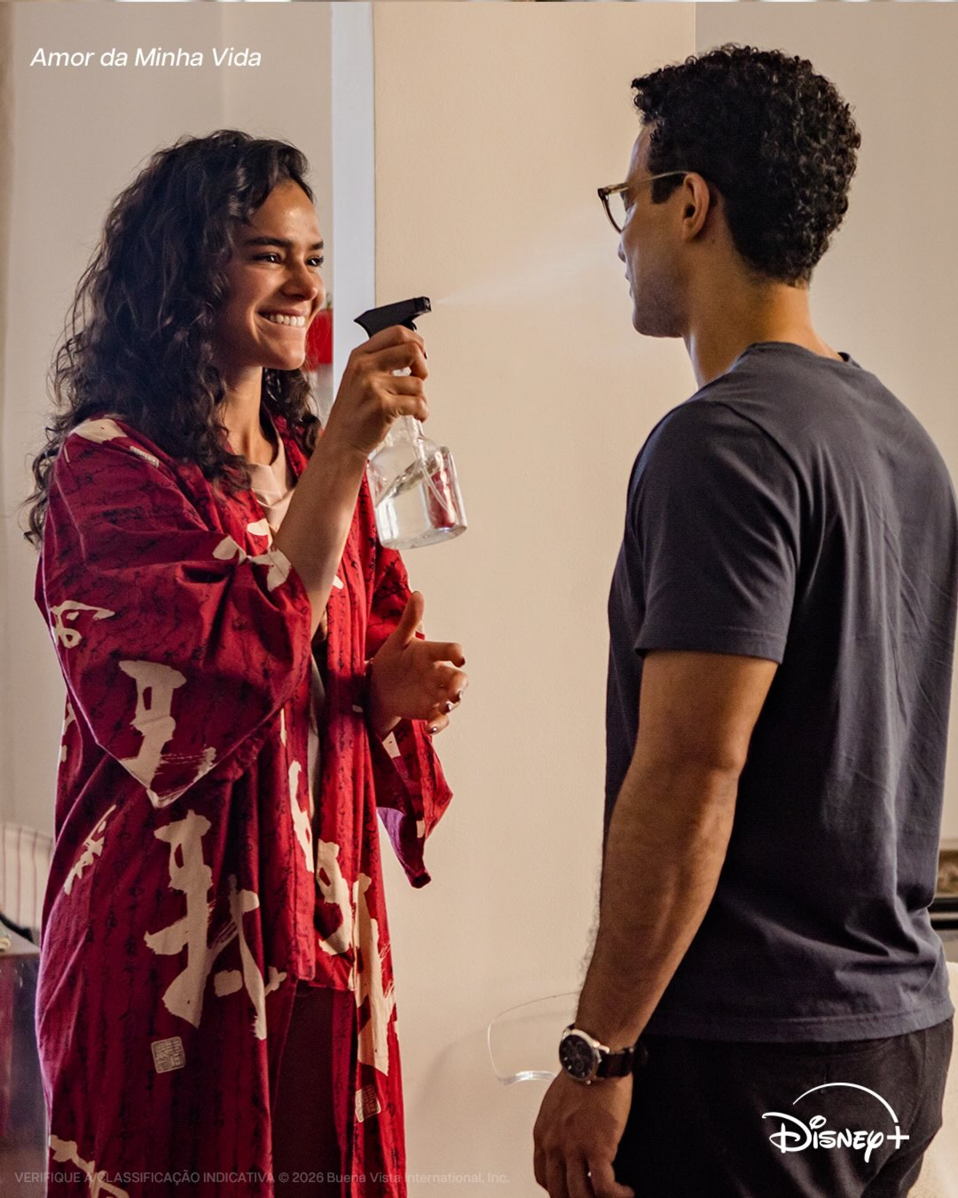 Bia (Bruna Marquezine) e Victor (Sérgio Malheiros) na série 'Amor da Minha Vida' - Reprodução / Instagram