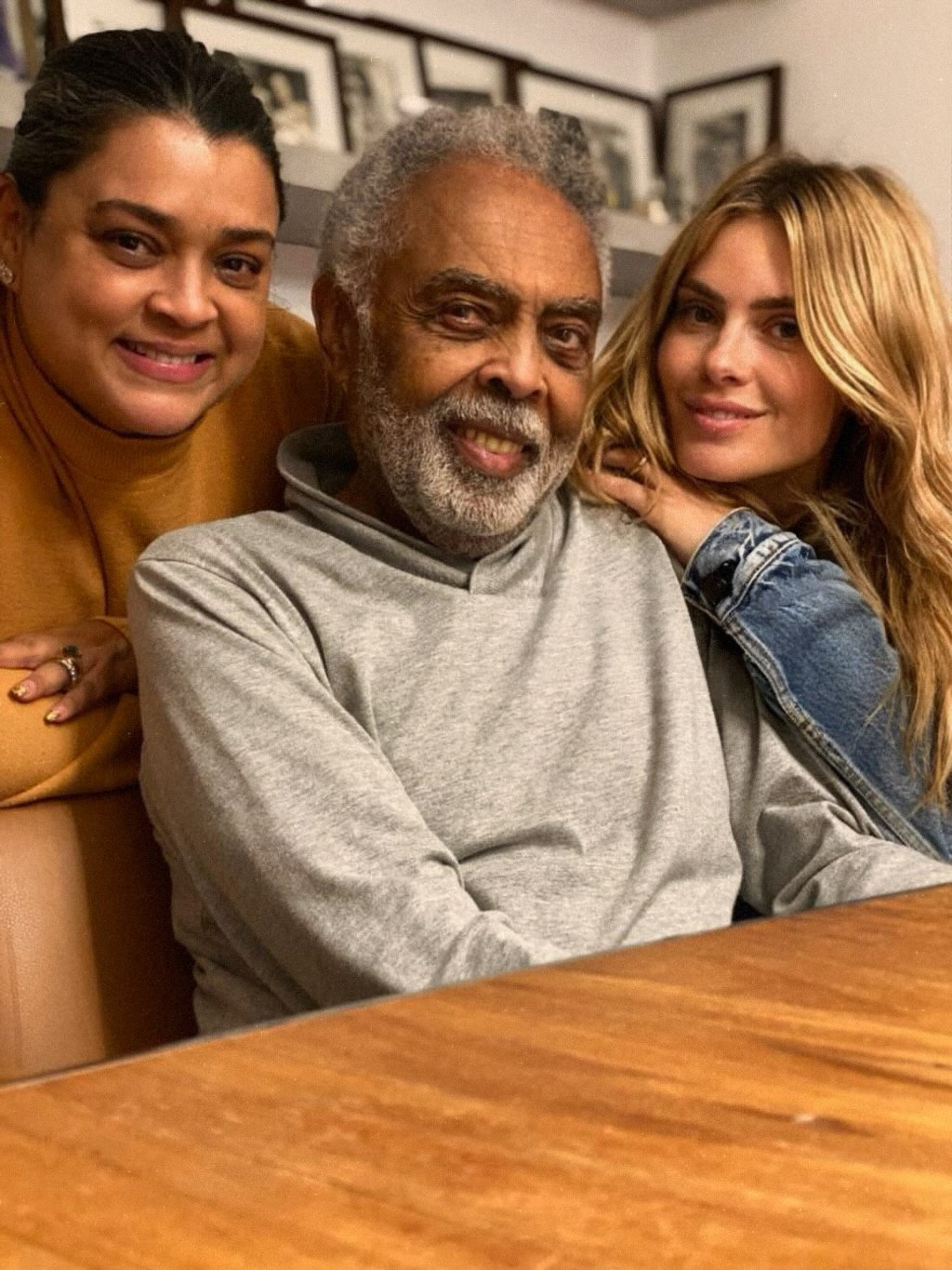 Carolina Dieckmmann celebrou anivers&aacute;rio de Gilberto Gil  - Reprodu&ccedil;&atilde;o/Instagram 