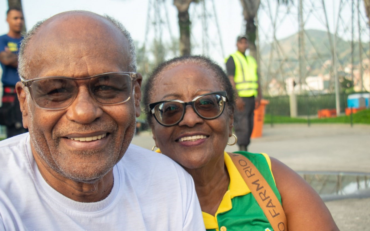Gilson Reis e Vilma Werneck participam da festa de anivers&aacute;rio do O DIA no Parque Madueira