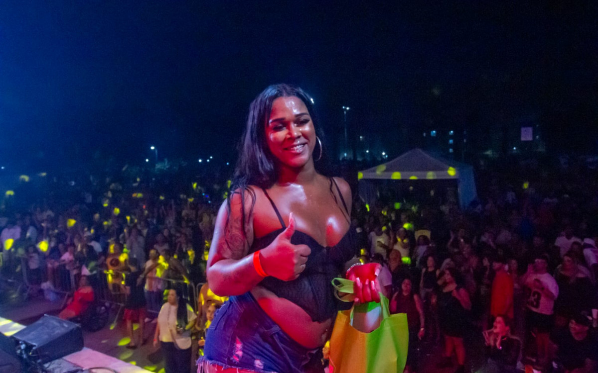 Kamile Castro ganhou concurso de dan&ccedil;a no palco do Parque Madureira