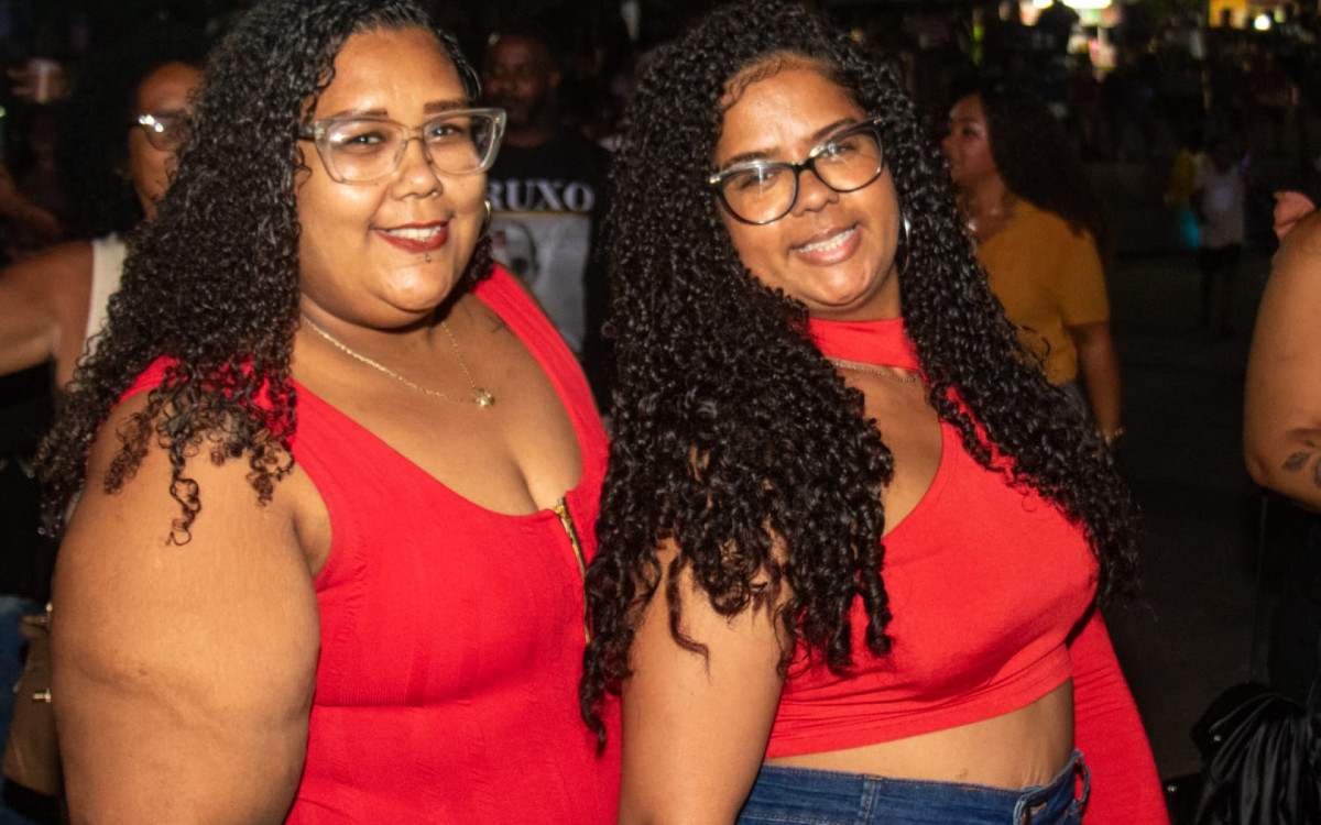 Renata Santos (esquerda) e Paloma Santos (direita) elogiaram festa do O DIA