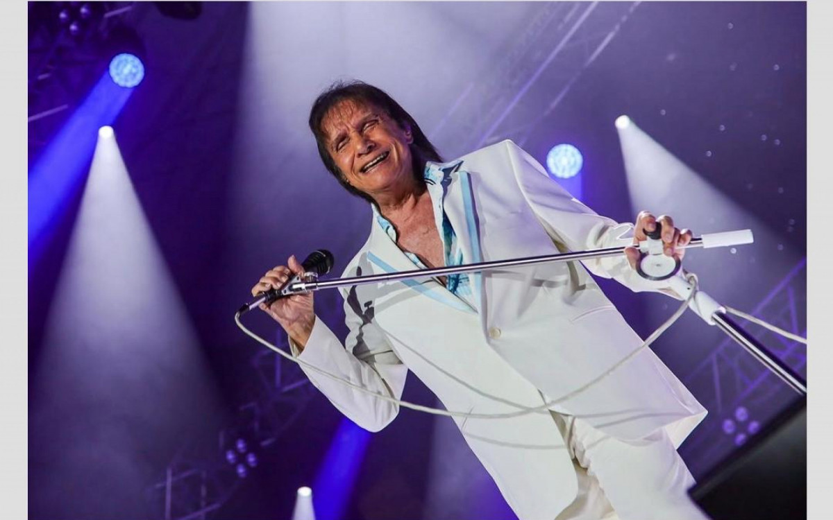 Show de Roberto Carlos marca a inauguração da Arena Niterói