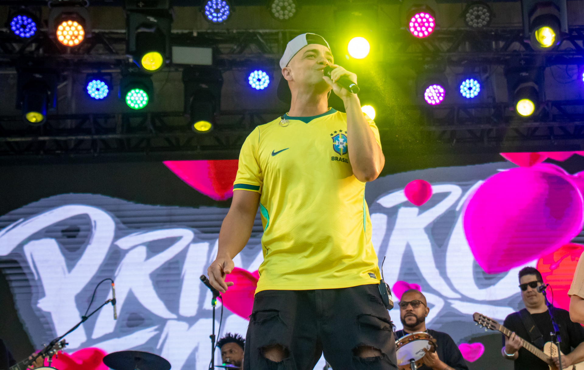 Apresentação do grupo 'Primeiro Amor', no Aniversário de 75 anos do Jornal O Dia, no Parque Madureira, Zona Norte do Rio de Janeiro, na tarde deste sábado (27). - Érica Martin/Agência O Dia