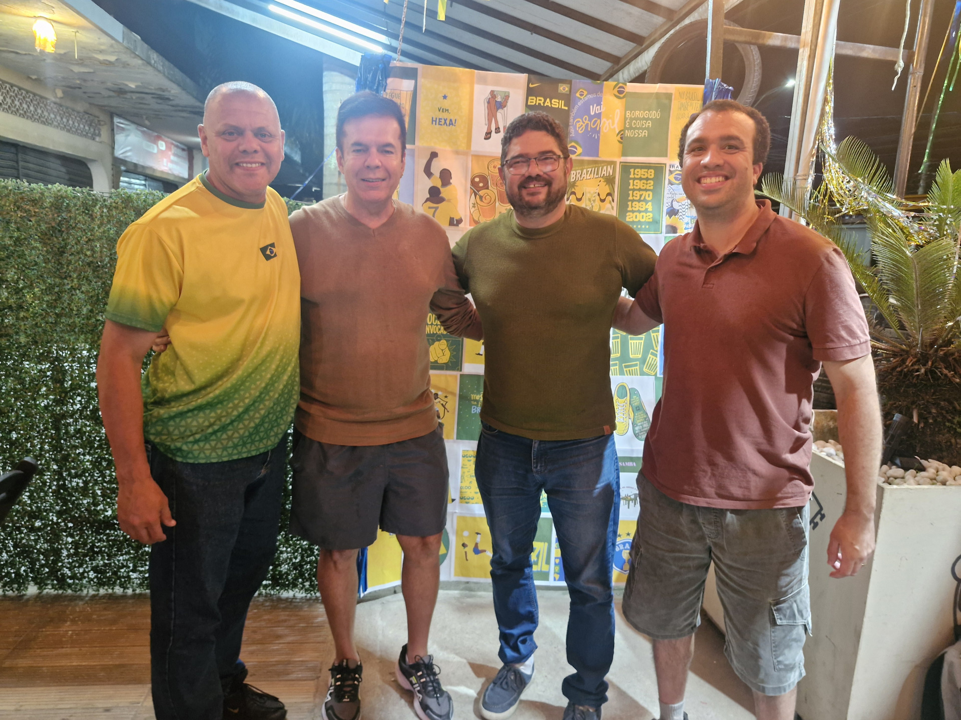 Bar na Região Oceânica inova ao promover narração para clientes nos jogos do Brasil na Copa