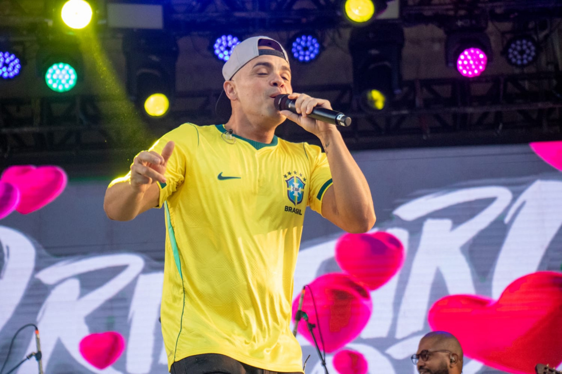 Primeiro Amor cantou sucessos do pagode em festa de aniversário do Jornal O DIA - Érica Martin / Agência O Dia