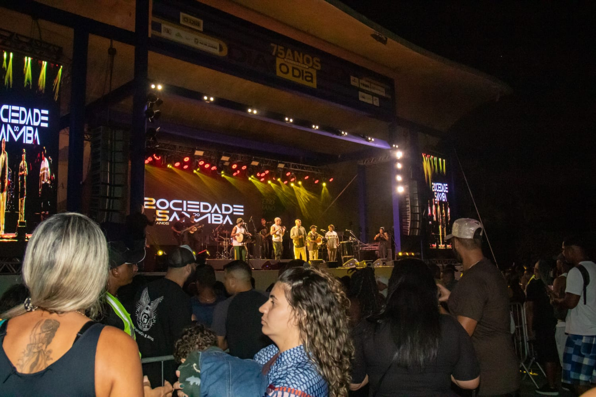 Sociedade do Samba apresentou clássico repertório de pagode na festa do O DIA - Érica Martin / Agência O Dia