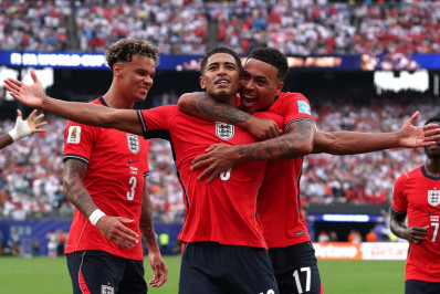 Jude Bellingham exalta Harry Kane: 'O maior da história da Inglaterra'