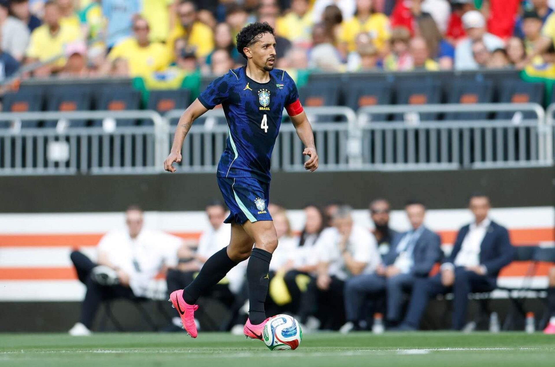 Marquinhos reage &agrave; declara&ccedil;&atilde;o de atacante japon&ecirc;s: “Que sirva de motiva&ccedil;&atilde;o”