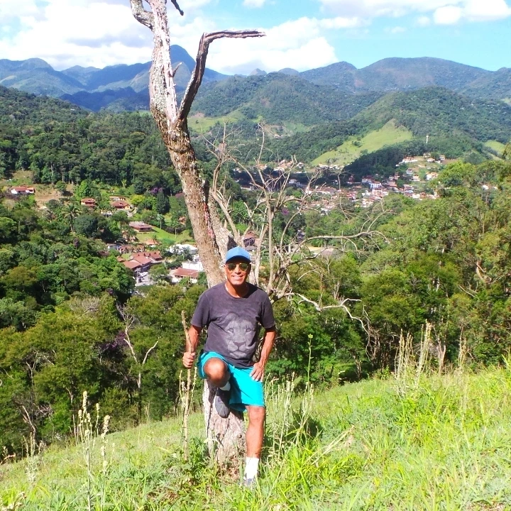 José Ricardo Ramos era surfista e tinha um projeto para crianças da Rocinha - Reprodução / Redes Sociais