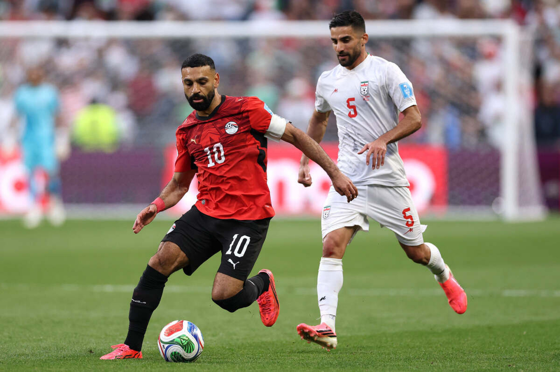Salah sofre les&atilde;o muscular e vira d&uacute;vida para sequ&ecirc;ncia do Egito na Copa