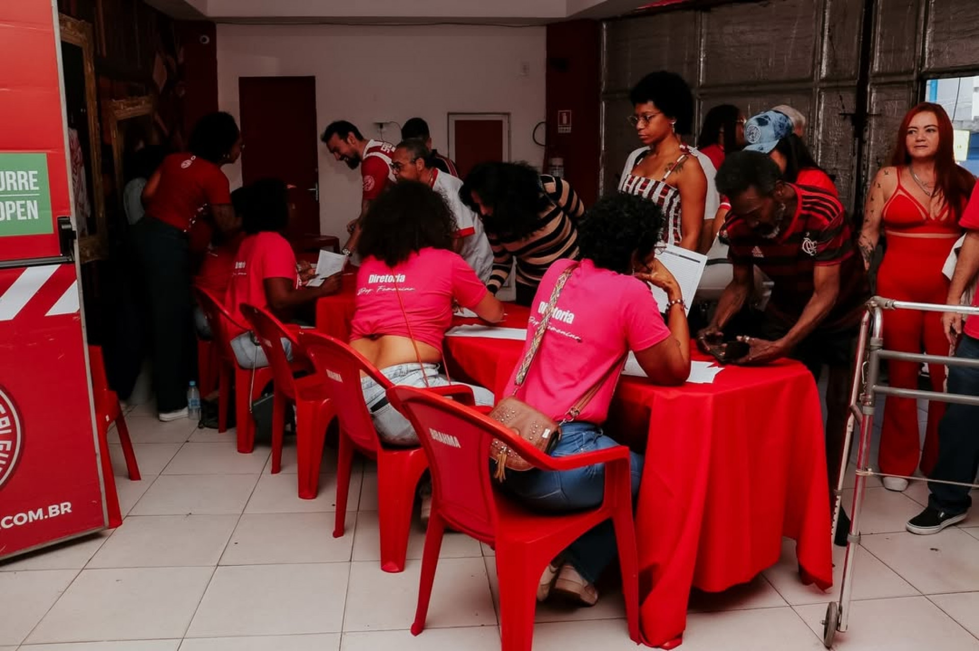 Eleição do Salgueiro aconteceu neste domingo (28) na quadra da escola - Reprodução / Redes Sociais