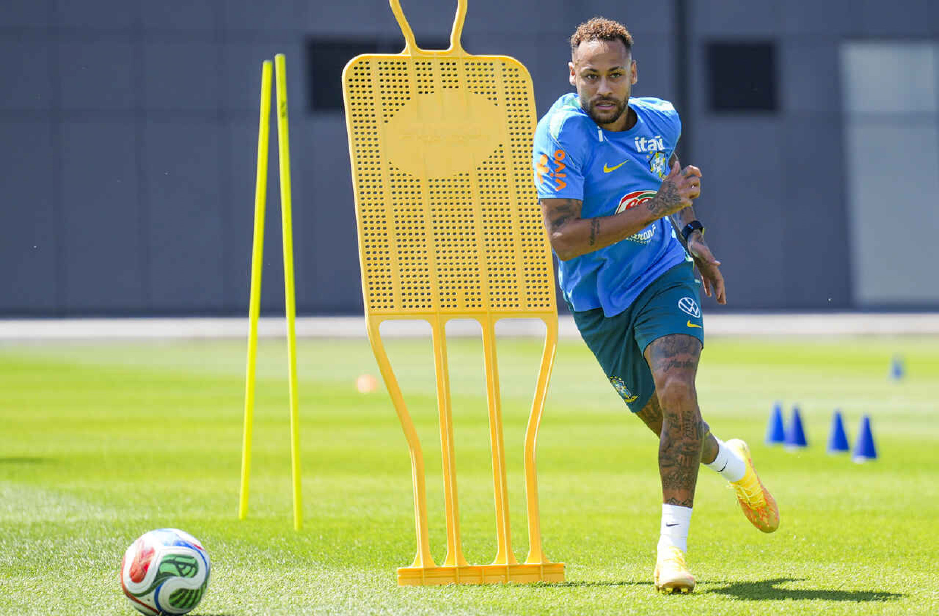 Neymar presta solidariedade &agrave;s v&iacute;timas dos terremotos na Venezuela