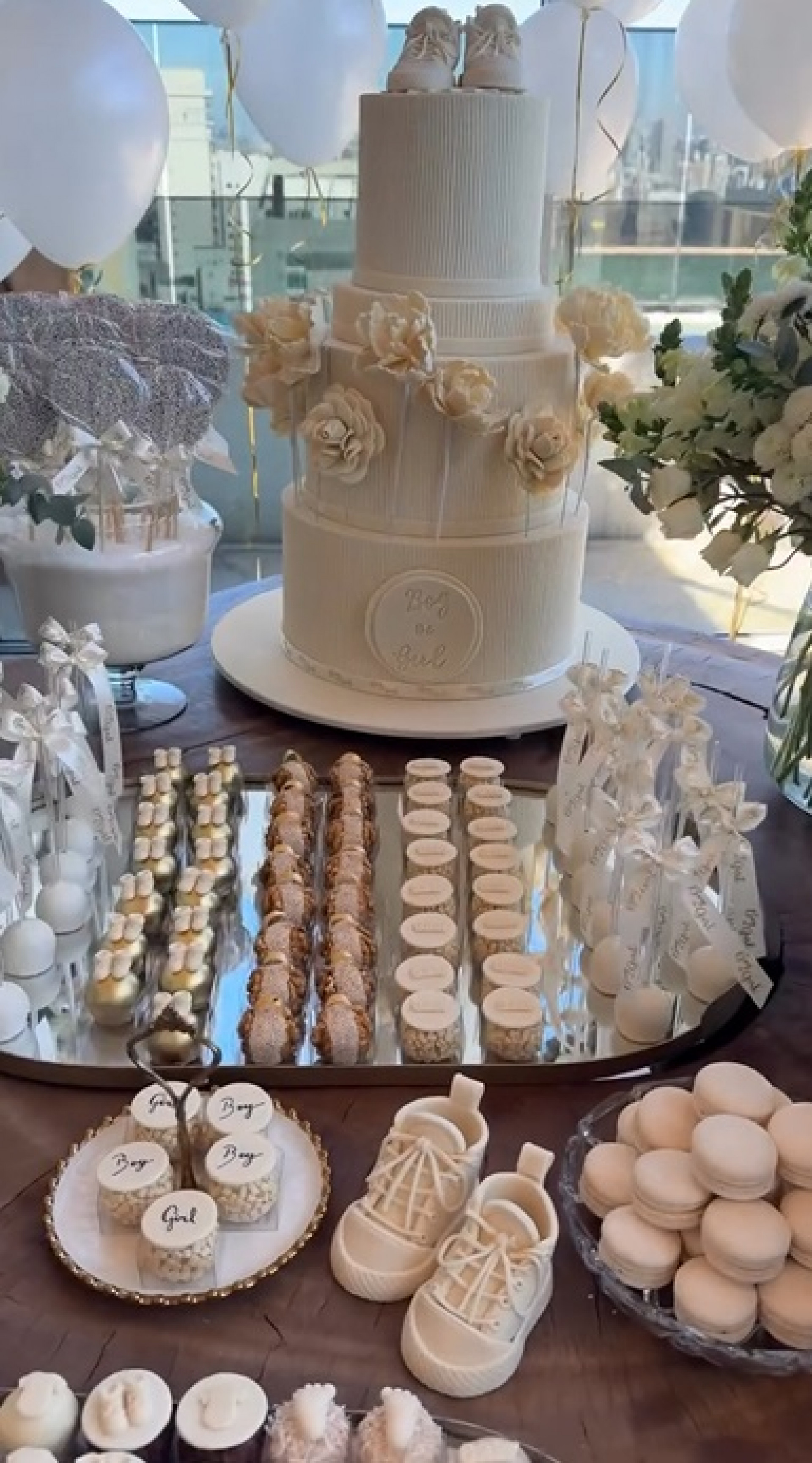 Detalhes do chá revelação do bebê de Sabrina Sato  - Reprodução/Instagram 