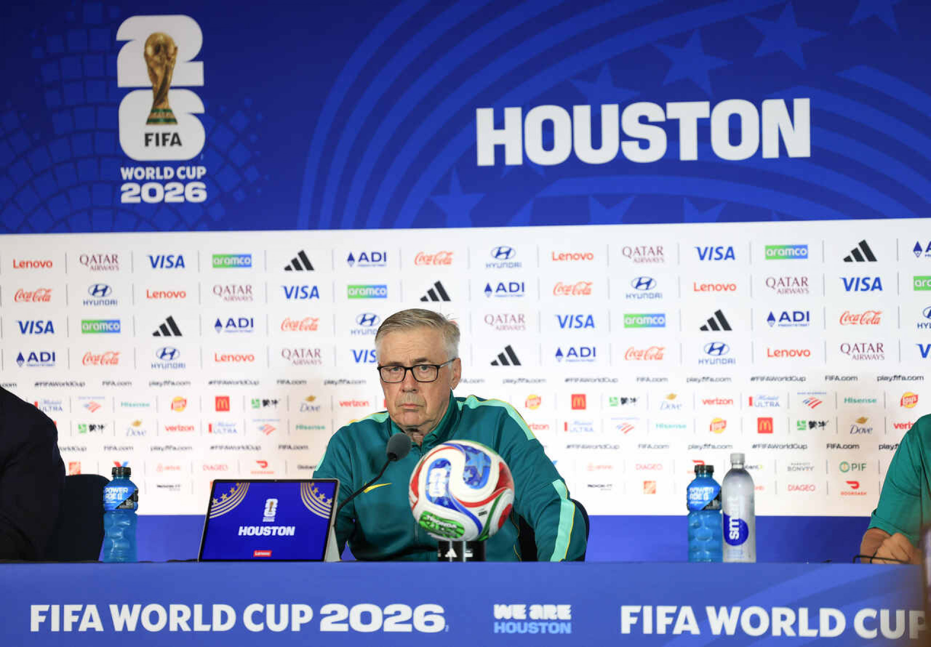 Rodrygo v&ecirc; Ancelotti como figura paterna e esbanja confian&ccedil;a: “Ele tem um plano”