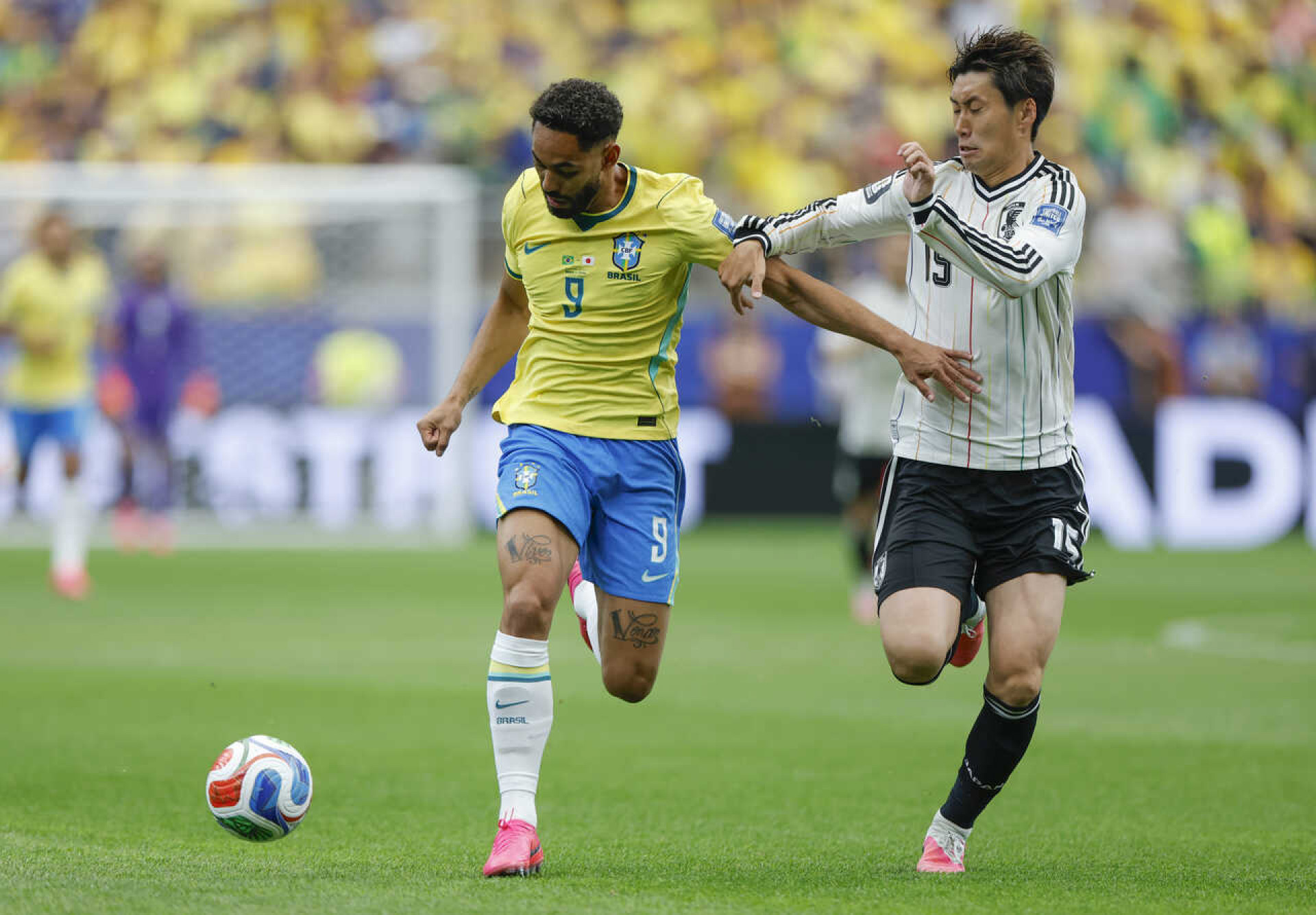 Matheus Cunha provoca torcida japonesa ap&oacute;s vit&oacute;ria do Brasil: “Tenho cinco”
