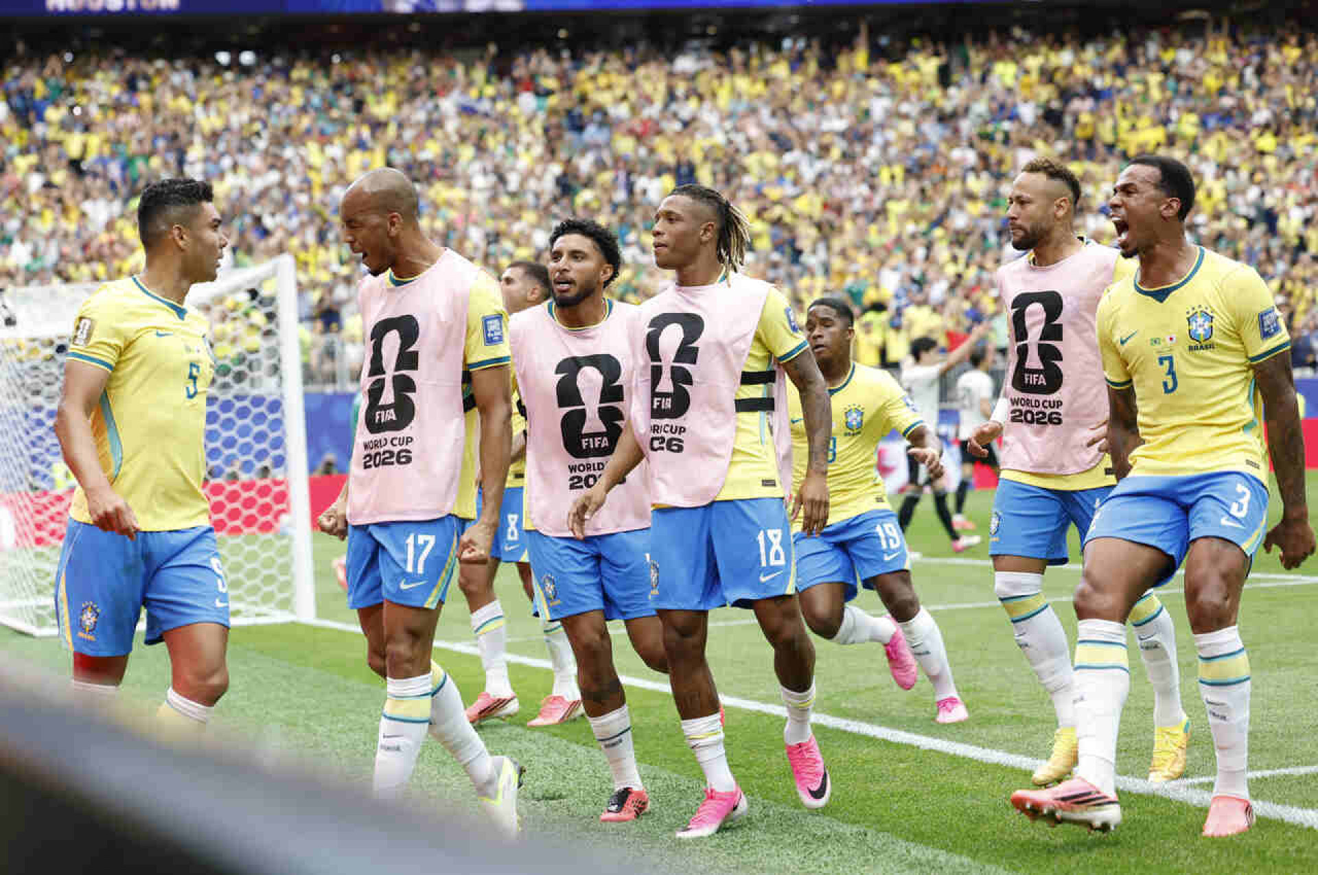 Ancelotti v&ecirc; evolu&ccedil;&atilde;o do Brasil, trata sofrimento como “normal” e exalta Casemiro