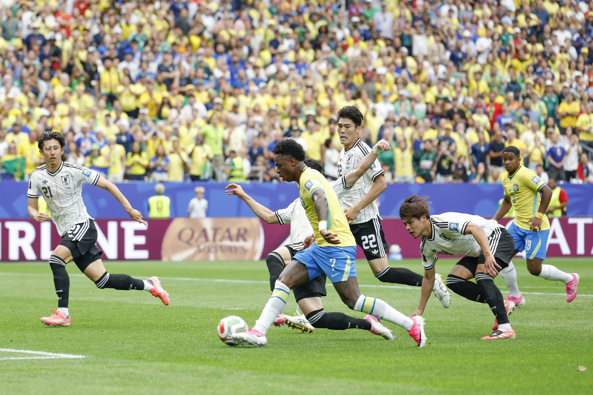 Vini Jr quase faz um golaço em Brasil x Japão - Rafael Ribeiro/CBF
