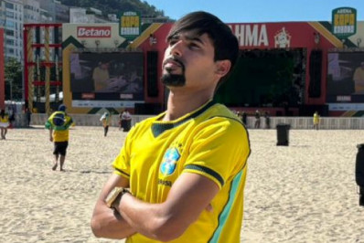 Copacabana reúne sósia do Paquetá e escoceses para jogo da Seleção