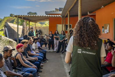 Roda de conversa em Suruí vai preparar moradores para coleta seletiva 