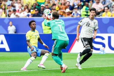 Goleiro que brilhou contra o Brasil deve reforçar o Aston Villa