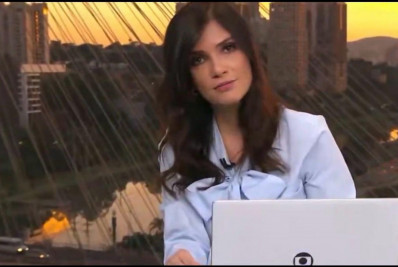 Jornalista da Globo se retrata ao vivo após comentário sobre escolas