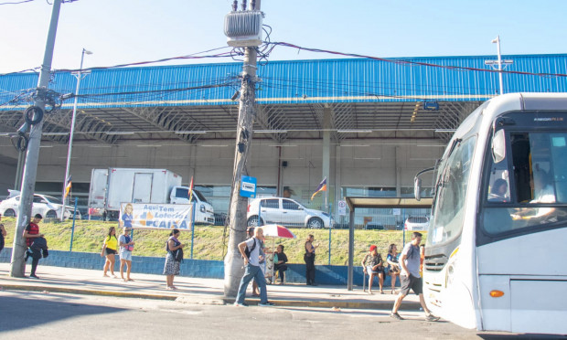 Passageiros revelam transtornos em meio à greve de rodoviários no Rio