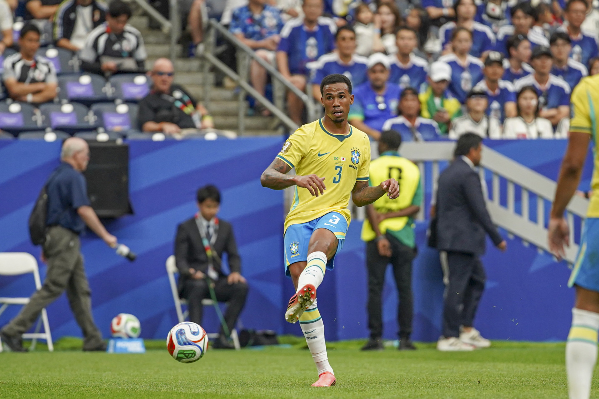 Gabriel Magalhães iguala marca de Dunga com mais passes certos em jogo de Copa