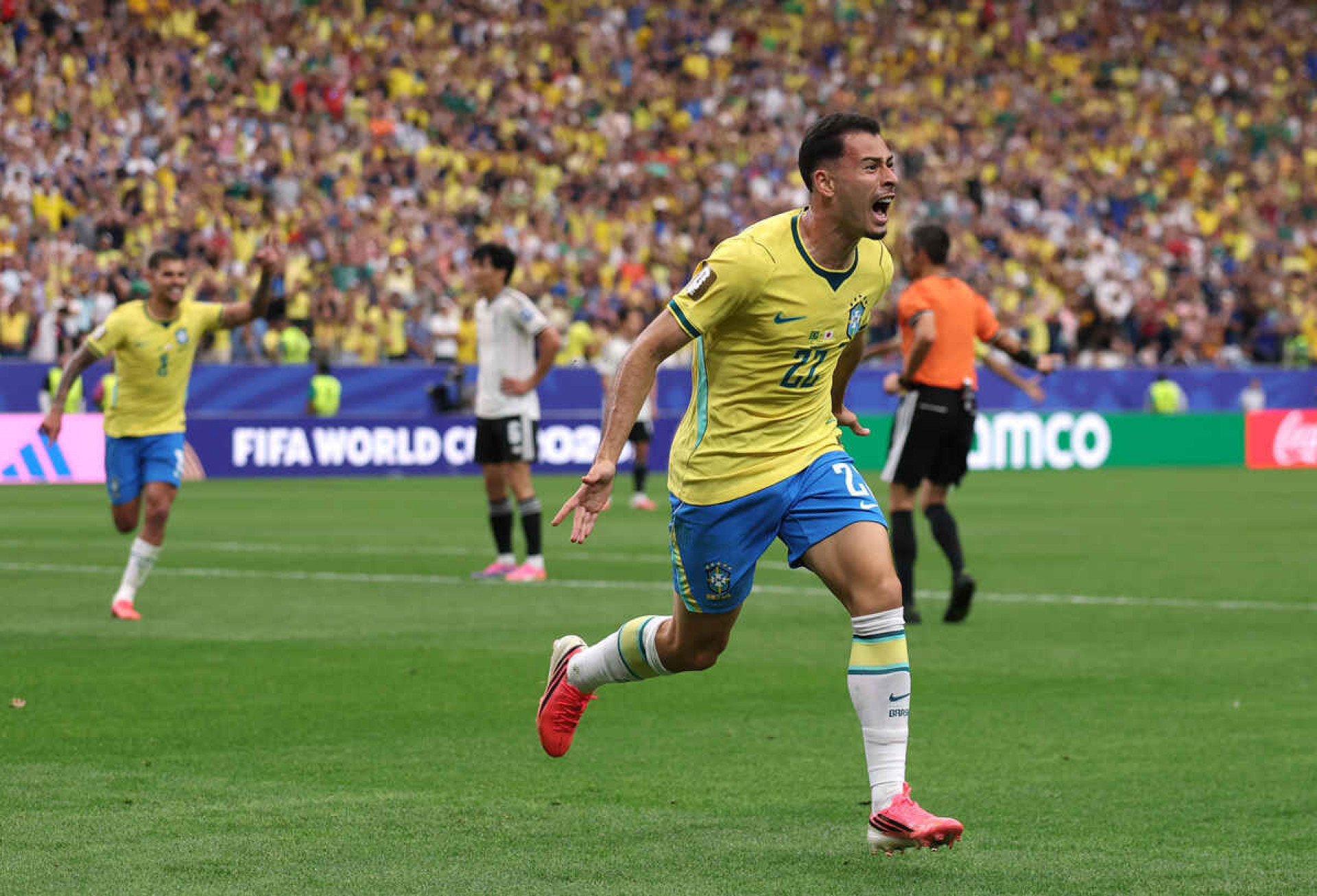Martinelli celebra gol decisivo pelo Brasil e se emociona: “A ficha n&atilde;o caiu”